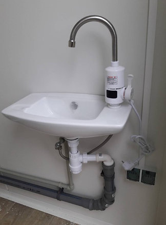 Módulo Sanitario 1 × WC – 130 × 176 × 224 cm – Contenedores AGRICOLA ESVA (foto 7)