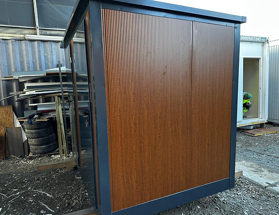 Contenedor Sanitario 2 Cabinas (243 × 174 × 246 cm) – Doble WC Autónomo para Obras y Eventos – Contenedores AGRICOLA ESVA (foto 3)