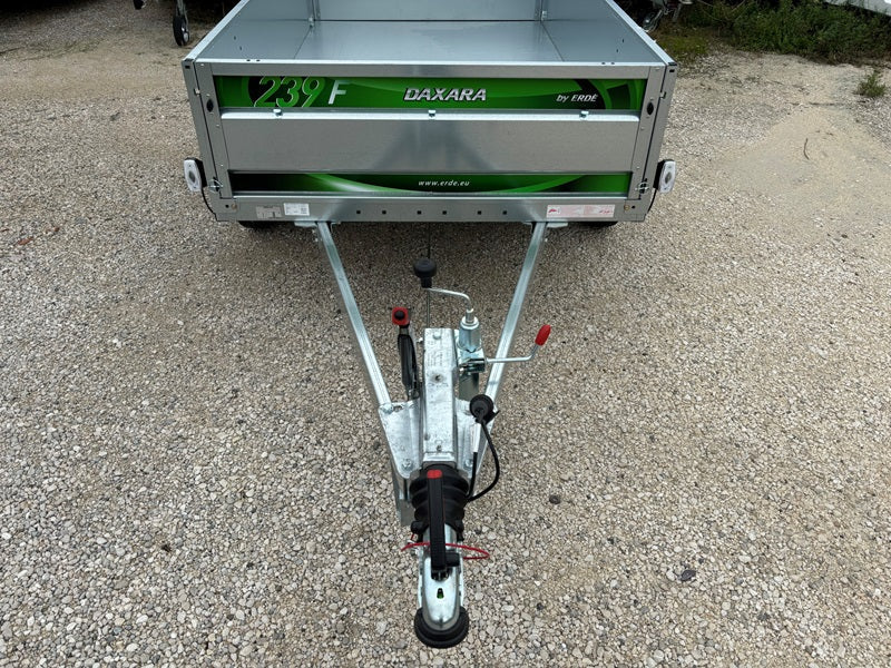 Remolque Erde Daxara 239×4 con frenos 1500/1000 KG Peso bruto – AGRICOLA ESVA