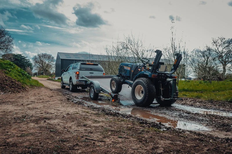 Plataforma basculante: 3,00 m x 1,70 m / 750 kg LIDER – AGRICOLA ESVA (imagen 5)