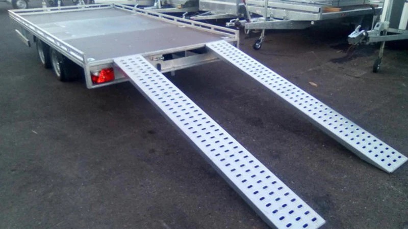 Plataforma fija + rampas Boro ATLAS 6m x 2m 3500KG 3 ejes – AGRICOLA ESVA (foto 3)